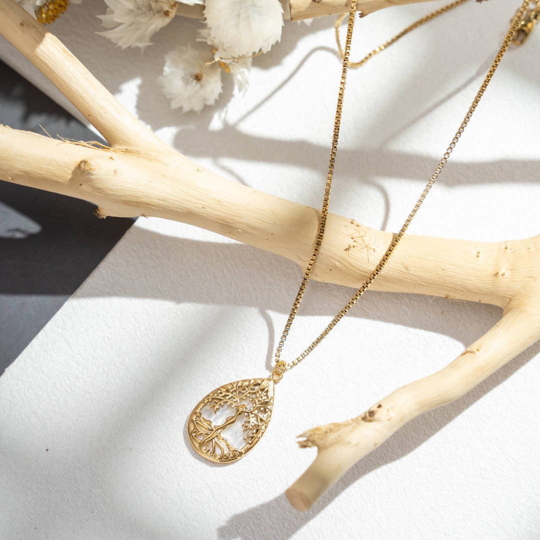 Collier arbre de vie nacre acier doré
