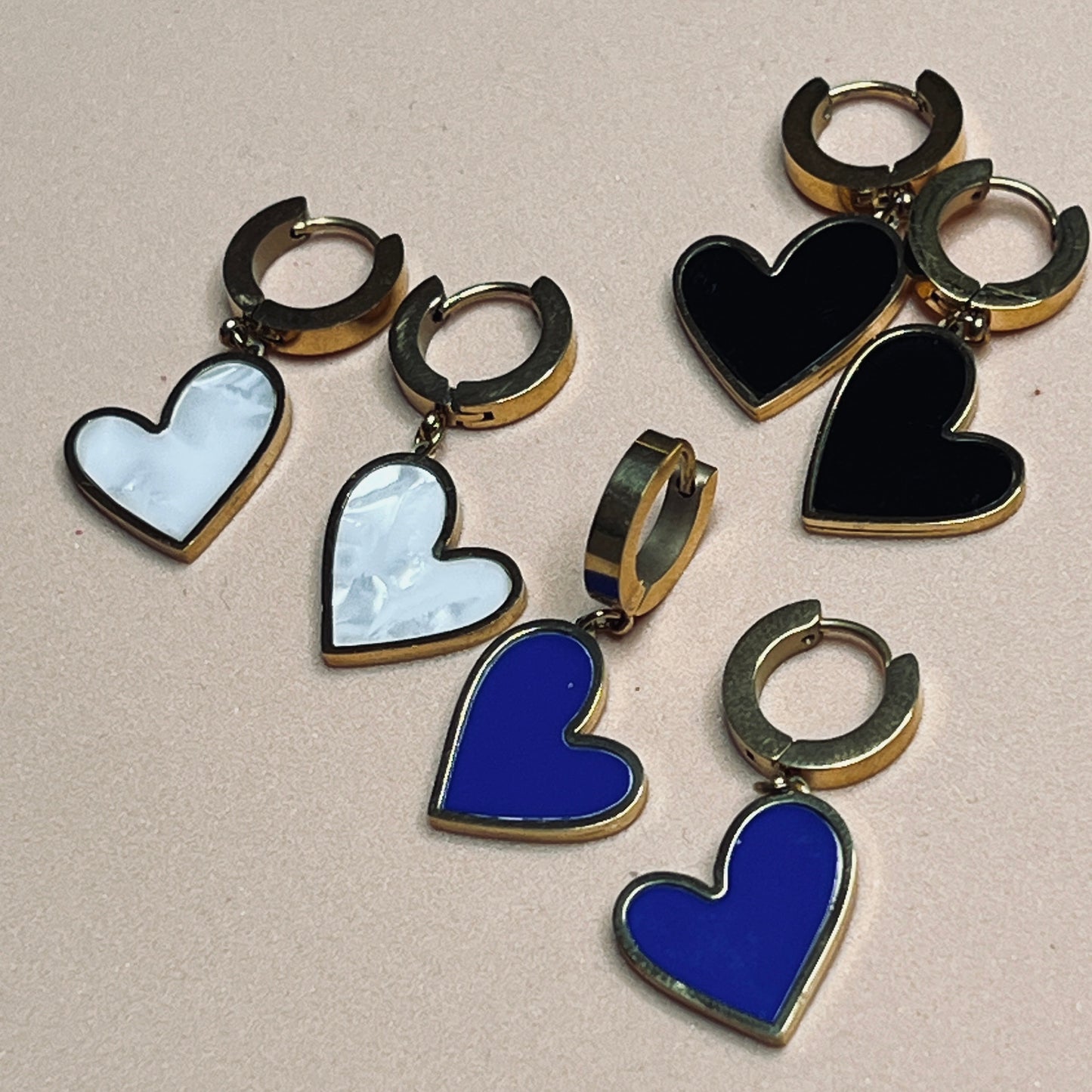 Boucles d'oreilles coeur nacre acier