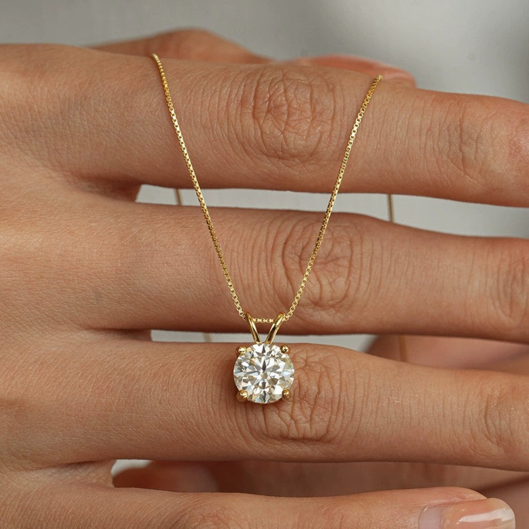Collier Solitaire pierres en Moissanite plaqué or