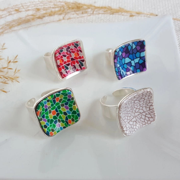 Bague moderniste pâte polymère