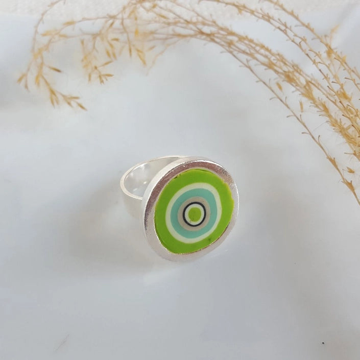 Bague cercle vert anis