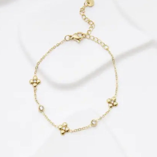 Bracelet Fleur Dorée & Cristaux – Acier Inoxydable