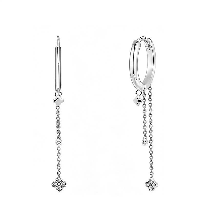 Boucles d'oreilles mini créoles trèfle