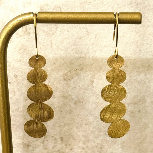 Boucles d'oreilles pendantes Galets en or brossé