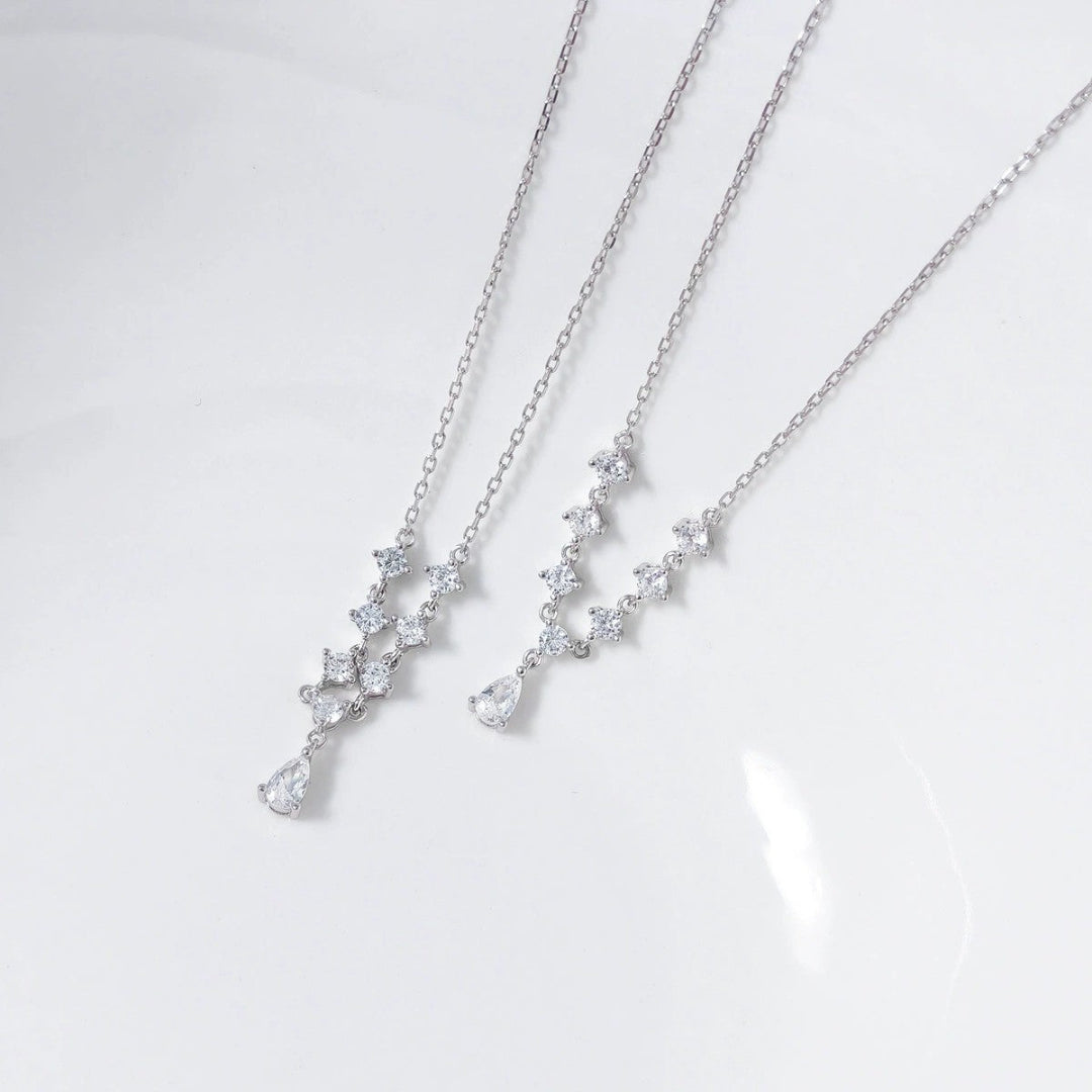Collier Conférence avec cascade de zircons en argent rhodié ou plaqué or